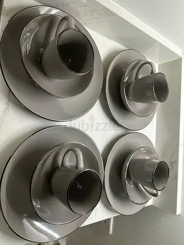 16-Piece Grey & Silver Dinnerware Set for 4 – Plates, Bowls & Cups