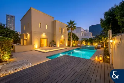 Upgraded | Fully Furnished | 4 Bedrooms