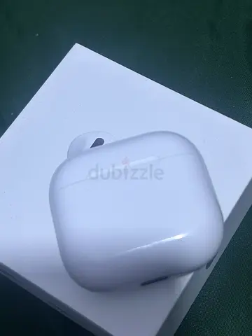 Apple AirPods 4