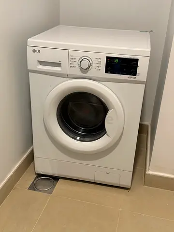 LG Front Load Washing Machine - 8kg, Good Working Condition