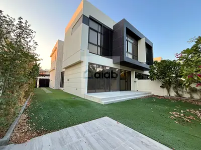 Spacious 3 Bedrooms | Single Row | Vacant
