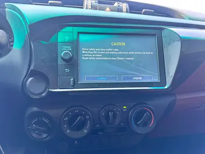 2022 Toyota HILUX 缩略图 9