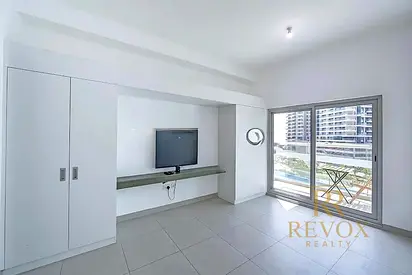Modern Studio Apartment | High ROI | Pool & City Views