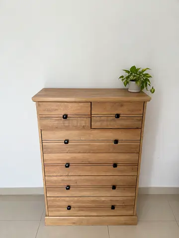 Light Oak 6-Drawer Chest of Drawers