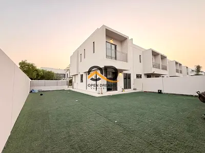 Hot offer | Spacious 3bhk corner townhouse | Ready to move | Luxurious amenities | Close to city center mall