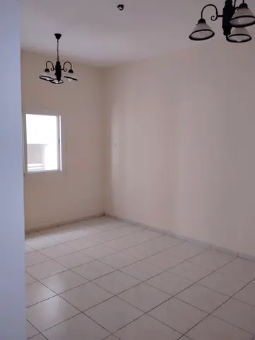 BIG OFFER SPACIOUS 2BHK APARTMENT NEAR NMC HOSPITAL