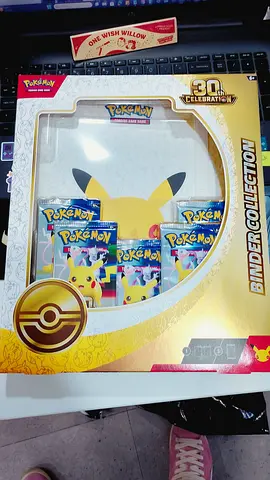 Pokemon 30th anniversary Binder collection