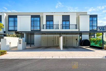13-month contract | Landscaped Garden