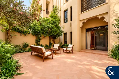 Garden | Vacant Now | Fully Upgraded