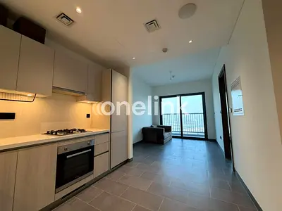 AMENITIES VIEW | UNFURNISHED | HIGH FLOOR