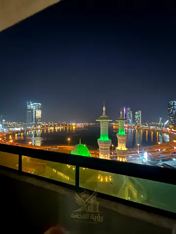 أجمل غرفة وصالة بإطلالة ولا أروع بالقرب من الممزر | بلكونة + تكييف مركزي | مخرج دبي مباشرة | 34 ألف