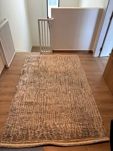 Pottery Barn - Grey 100% wool woven rug with cream fringe - good condition