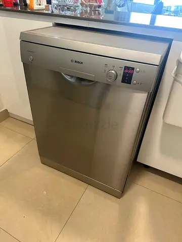 Bosch freestanding stainless steel dishwasher - good condition