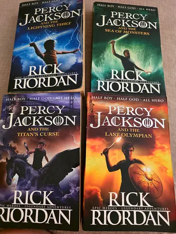 Percy Jackson and the Olympians box set - Rick Riordan (5 paperback books)