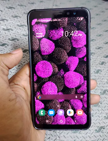 Samsung Galaxy S8 Active Good Condition Only Display Have Little Shade And Sim Not Work