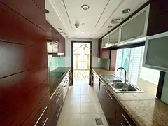 Mid floor | Unfurnished | Vacant