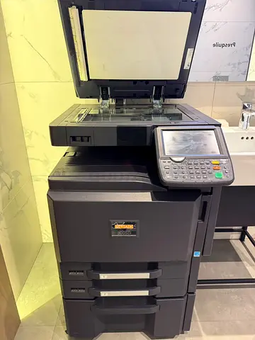 UTAX 3005Ci PHOTOCOPIER PRINTER SCANNER