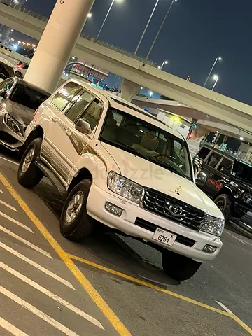 2005 Toyota Land Cruiser VXR GCC Specs - Well Maintained