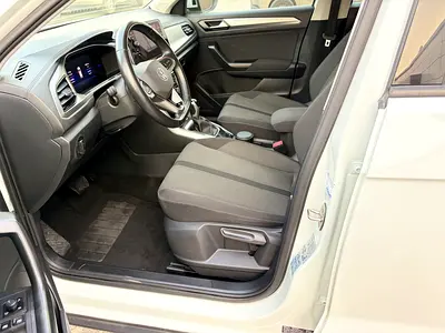 صورة 10 لـ 2024 Volkswagen T-ROC