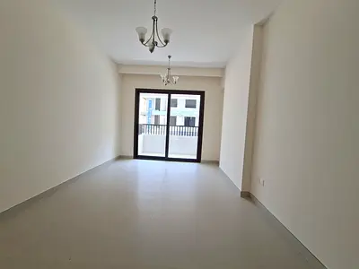 Limited offer 1bedroom with belcony brand new 2 Washroom wardrobe only 40k in sarab Community aljada out side