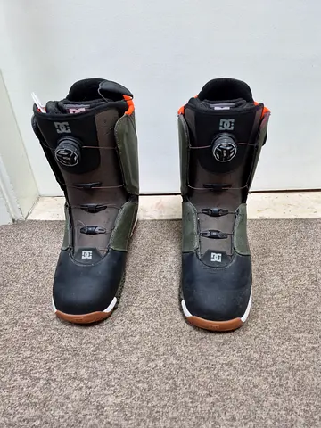 Pair of DC Control 2020 snowboard boots, size UK 12 — Never used