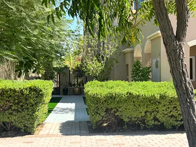 Spacious type B / Close to the pool / Vacant