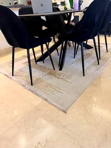 2 Modern carpets - 50 AED each