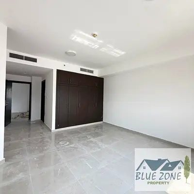 SPACIOUS AND LUXURY STUDIO WITH CLOSE KITCHEN FULL FAMILY BUILDING ONLY 38k