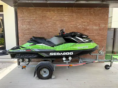 Sea-Doo GTR 230 Jet Ski with Trailer 2017 – Very Good Condition