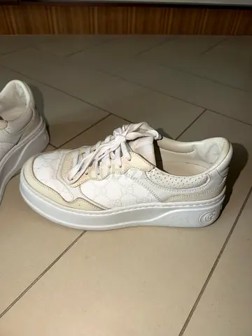 White designer-style Gucci sneakers, lightly used, size 38.5