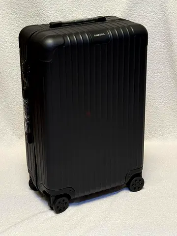 RIMOWA CHECK ESSENTIAL CABIN