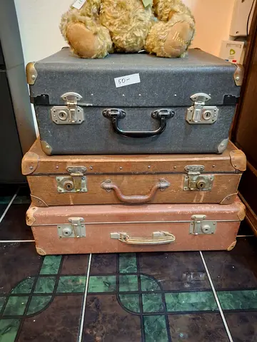 vintage suitcases, set of 3