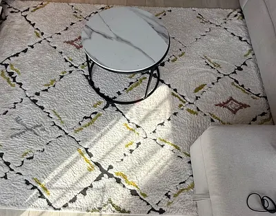 Soft Moroccan-style rug — white with geometric pattern, 3.6m x 2m (approx.)