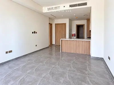 جديد تمامًا | إطلالة على الحي | تصميم واسع | شاغر