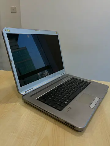 Sony VAIO Laptop + Charger - For Parts / Repair