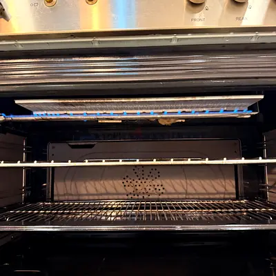 pick up 18 October 
Bertazzoni Professional Series 60x90cm Full Gas cooke