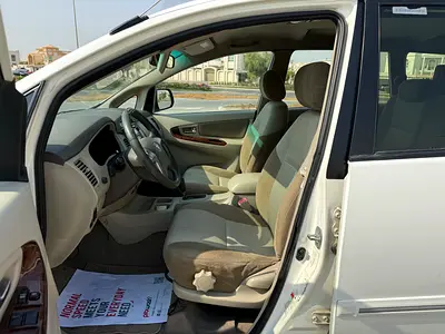 صورة 10 لـ 2015 Toyota INNOVA