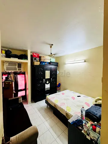 ROOM FOR RENT NEAR DAFZA METRO STATION FULLY FURNISHED FOR ONLY 2200+dewa. Priority for mallu couple