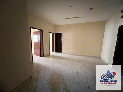 فرصة استثمارية في قلب أبو شغارة بعقد عزاب صريح غرفتين وصالة بمساحة كبيرة و2 حمام وتشطيبات كاملة وبناية نظيفة وكاميرات مراقبة وحارس وخدمات مميزة وتسهيل