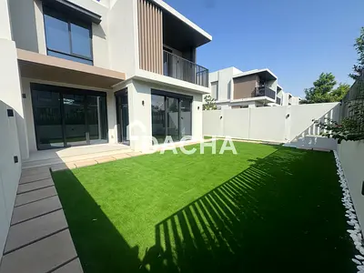 LANDSCAPED | BRAND NEW | READY TO MOVE
