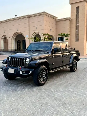 2020 Jeep Gladiator Sport GCC Specs