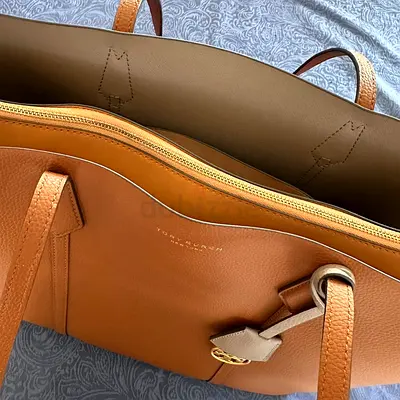Tan leather Tory Burch tote bag - excellent condition