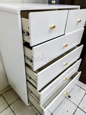 White High Gloss 6-Drawer Chest with Gold Handles
