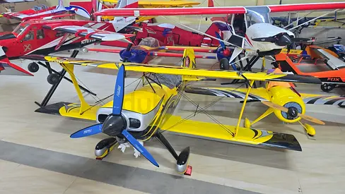 Pilot RC Bulldog Giant Scale Aircraft