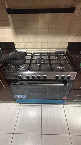 90x60 cm Stainless Steel 5-Burner Gas Cooker with Oven - Good Condition