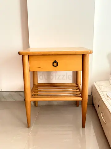 Bed side table