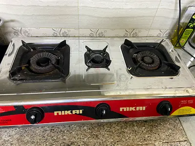 3-burner Nikai gas stove — used, working