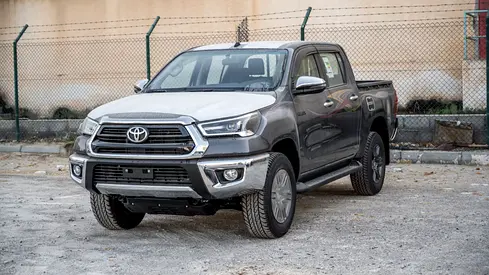 Toyota Hilux 2.7L Pickup SR5 GCC Specs 2026 for Export
