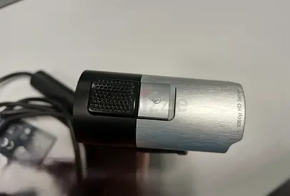 Microsoft HD USB Webcam with Mounts and USB Cable - 1080p Sensor