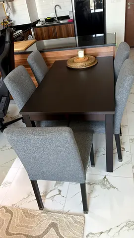 Wooden extendable LANEBERG dining table (4/6 seats) with 5 BERGMUND chairs